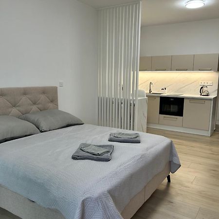 Ar Queen Island Košice Exterior foto